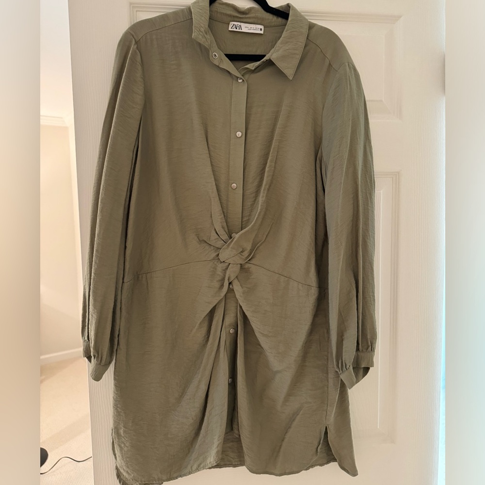 Olive green Zara dress. Size M